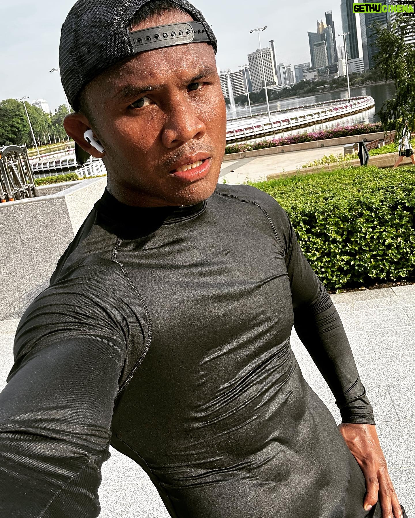 Buakaw Banchamek - 30.4K Likes - 💪มอนิ่ง☕️💪✌️