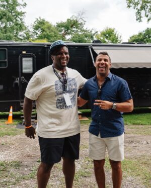 Bubba Wallace Instagram - Bubba’s Block Party Chicago 👊🏾

Man what a turn out last night! So humbled to play a role in welcoming new faces to this sport with events like these. We’ve come a long way and we ain’t stopping ✌🏾