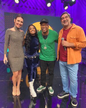 Buchecha Instagram - Hoje foi um dia muito especial no programa @melhordanoitenaband com minha parça @mcjessi_  Meu Dj @maxjorgedj e os queridos apresentadores @glendakozlowski e @zecacamargomundo , e essa plateia linda dispensa comentários , foi uma noite SÓ LOVE 😍🫶🏾🫶🏾❤️❤️🙏🏾

@viroassessoria