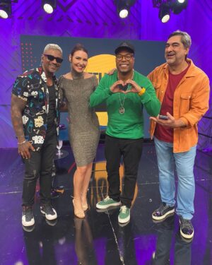 Buchecha Instagram - Hoje foi um dia muito especial no programa @melhordanoitenaband com minha parça @mcjessi_  Meu Dj @maxjorgedj e os queridos apresentadores @glendakozlowski e @zecacamargomundo , e essa plateia linda dispensa comentários , foi uma noite SÓ LOVE 😍🫶🏾🫶🏾❤️❤️🙏🏾

@viroassessoria