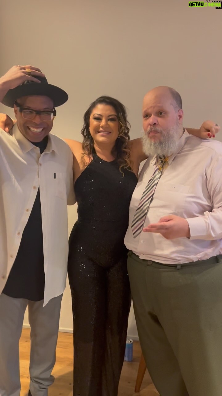 Buchecha - 5.7K Likes - Momento histórico com essas lendas da música brasileira♥️🙌🏼 @edmotta @buchecha
Fazer parte disso e poder chamá-los de amigos é uma honra pra mim.
Obrigada @serginhogroisman por proporcionar esses encontros!
Equipe @altashoras está de parabéns!
Até a próxima Braseeel!🇧🇷
#altashoras
#altashorasvoltajá
#tonemai
#anos2000
#foradalei
#claudinhoebuchecha