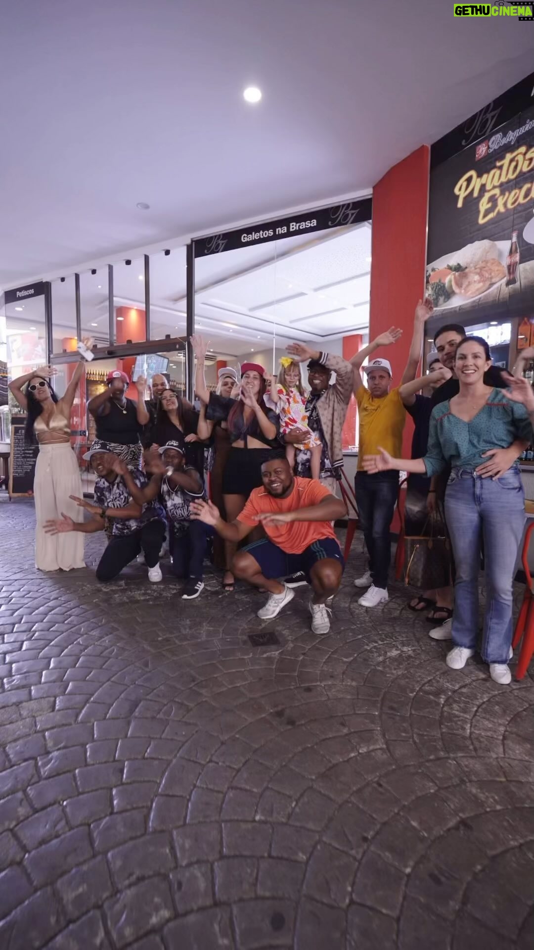 Buchecha - 8.8K Likes - “O carinho que eu tenho por todos os fãs é gigante. Faremos mais encontros como esse, pessoal.
Obrigado a todos que compareceram
Em breve, nos veremos novamente!”
#amor #solove #fãs #encontro #botequimdoitahy #buchecha
@botequimdoitahy @rodriguesfilm