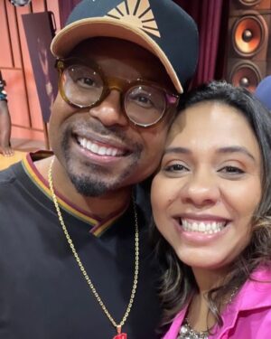Buchecha Instagram - Eis aí Parte cultural musical do funk carioca ,nacional/internacional e sem censura ,abrindo o coração e dançando conforme a música ,amo muito tudo isso 😃❤️🙌🏾🙏🏾

@afabianepereira @deizetigrona @fernandaabreureal @manotekorj @criasdofunk_ @maxjorgedj

@redley85