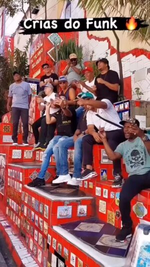 Buchecha Instagram - Explosive 💣 💥 

A NATA DO FUNK carioca @criasdofunk_

Presentes : @mcwilliamdoborel_ @mc.bob.rum 
@andredoaltomc 
@daddodjoficial 
@mcdandarj 
@mcsinistrorj 
@mano_kacau 
@mcmascote_oficial 
@manotekorj 
@mcamarorj 
@buchecha