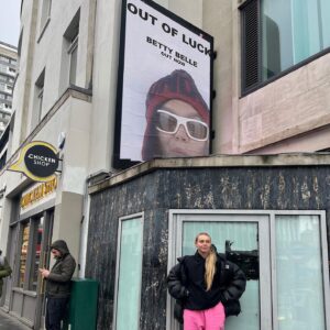 Buck Betty Instagram - Competition time!!! First 5 people to take a picture with one of my billboards gets a £1,000 cash prize in hand Go go go go!!!