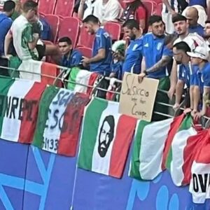 Bud Spencer Instagram - Bud forever ♥️ #squadraazzurra