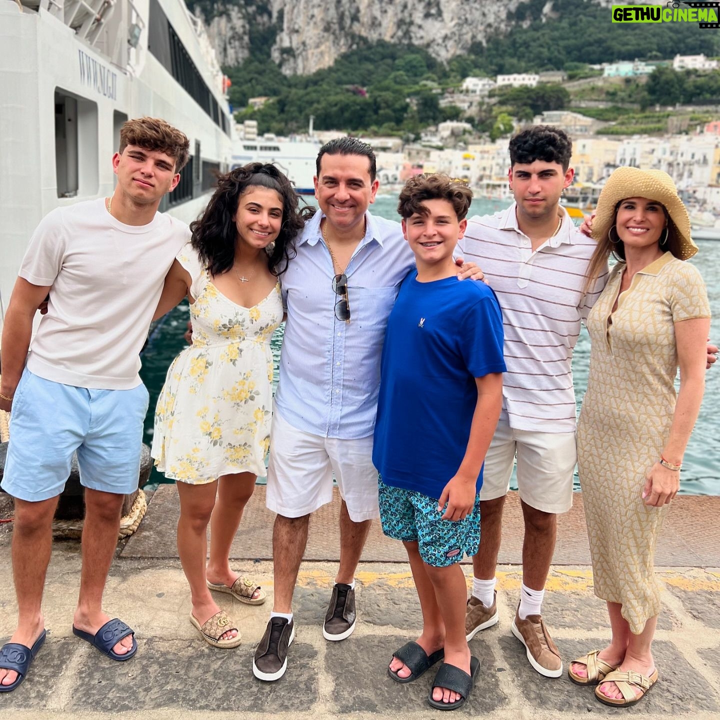 Buddy Valastro - 44.4K Likes - Memories made in Italy 🇮🇹❤️ #UnforgettableMoments #FamilyTime #Italia