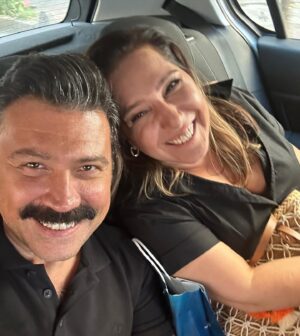 Bülent Emrah Parlak Instagram - Gülümmm😍 @gulhantekin