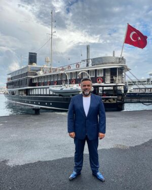 Bülent Serttaş Instagram - İstanbul’da asırlık Tarih yaşamak #halas