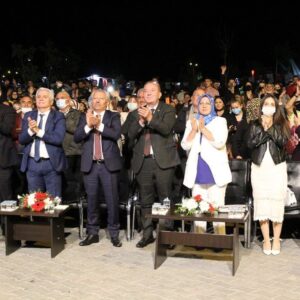 Bülent Serttaş Instagram - Başkanım Kent Park Alanına kaç kişi dediyse iki katına çıkardık Sungurlu sakinlerine,Çevre il ve ilçelerden gelen, Ankara’dan gelen değerli bürokratlara Canı gönülden teşekkür ediyor saygılarımı sunuyorum. @abdulkadirsahinerr #sungurlu