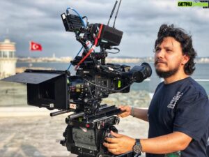Burak Aksak Instagram - “not today” @netflixturkiye 
#netflixturkiye #ellimetrekare #bkm