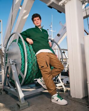 Burak Can Instagram - Zamansız ve geçmişle gelecek arasında köprü kuran sneakerlar. 🐊 @lacoste #L005  #findyourmove #işbirliği