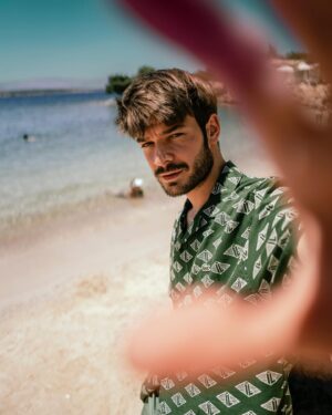 Burak Can Instagram - 🤘🏼