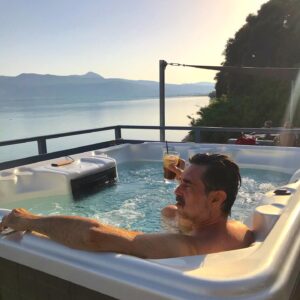 Burak Hakkı Instagram - “Can i call you back , in a few cups of coffee ?”