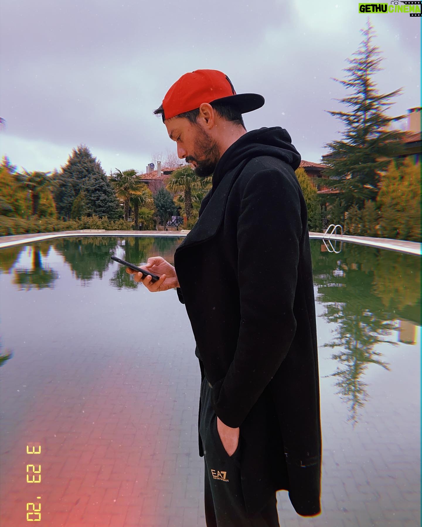 Burak Serdar Şanal - 162K Likes - #stayhome #evindekaltürkiye ✌🏻