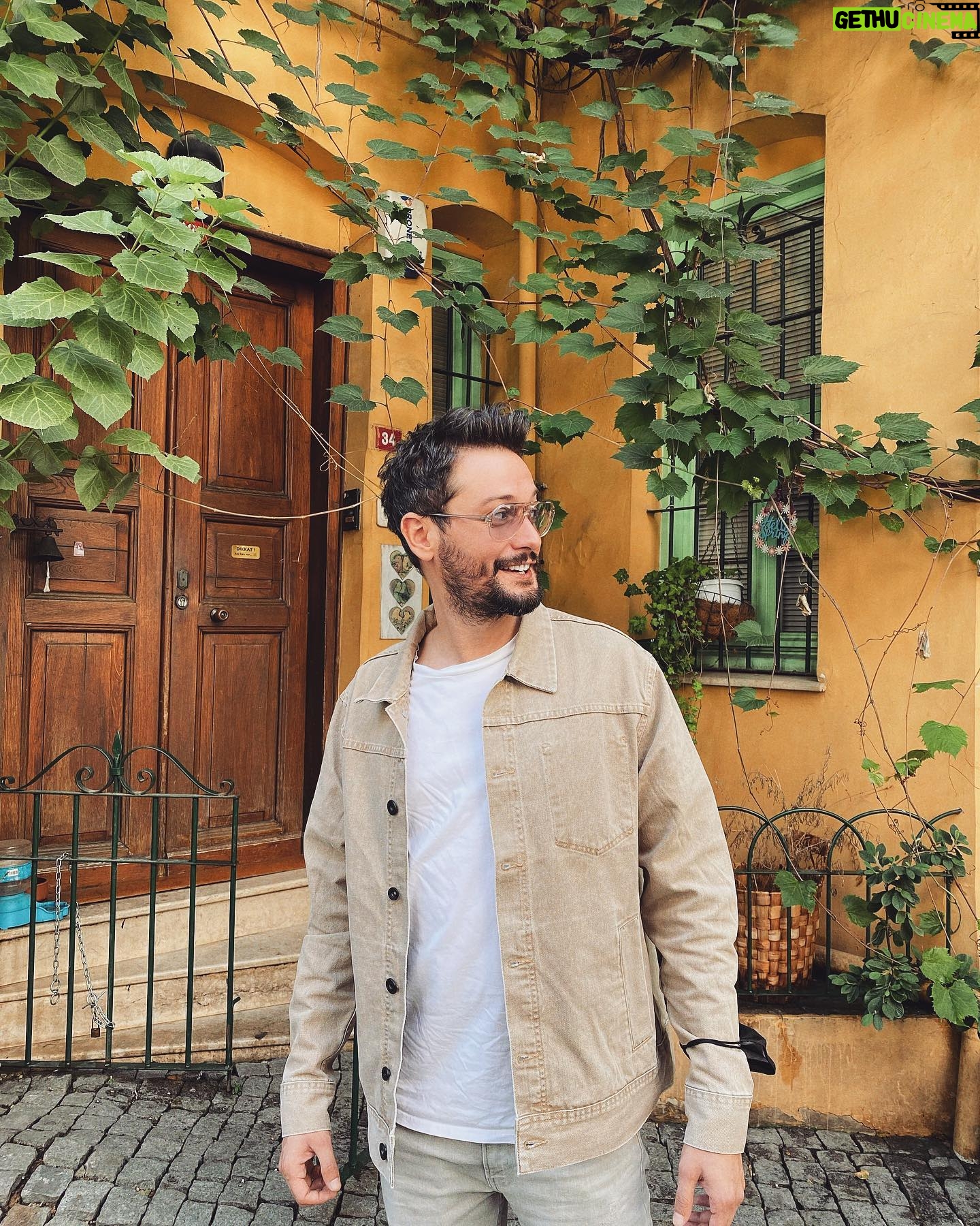 Burak Serdar Şanal - 51.5K Likes - 💫