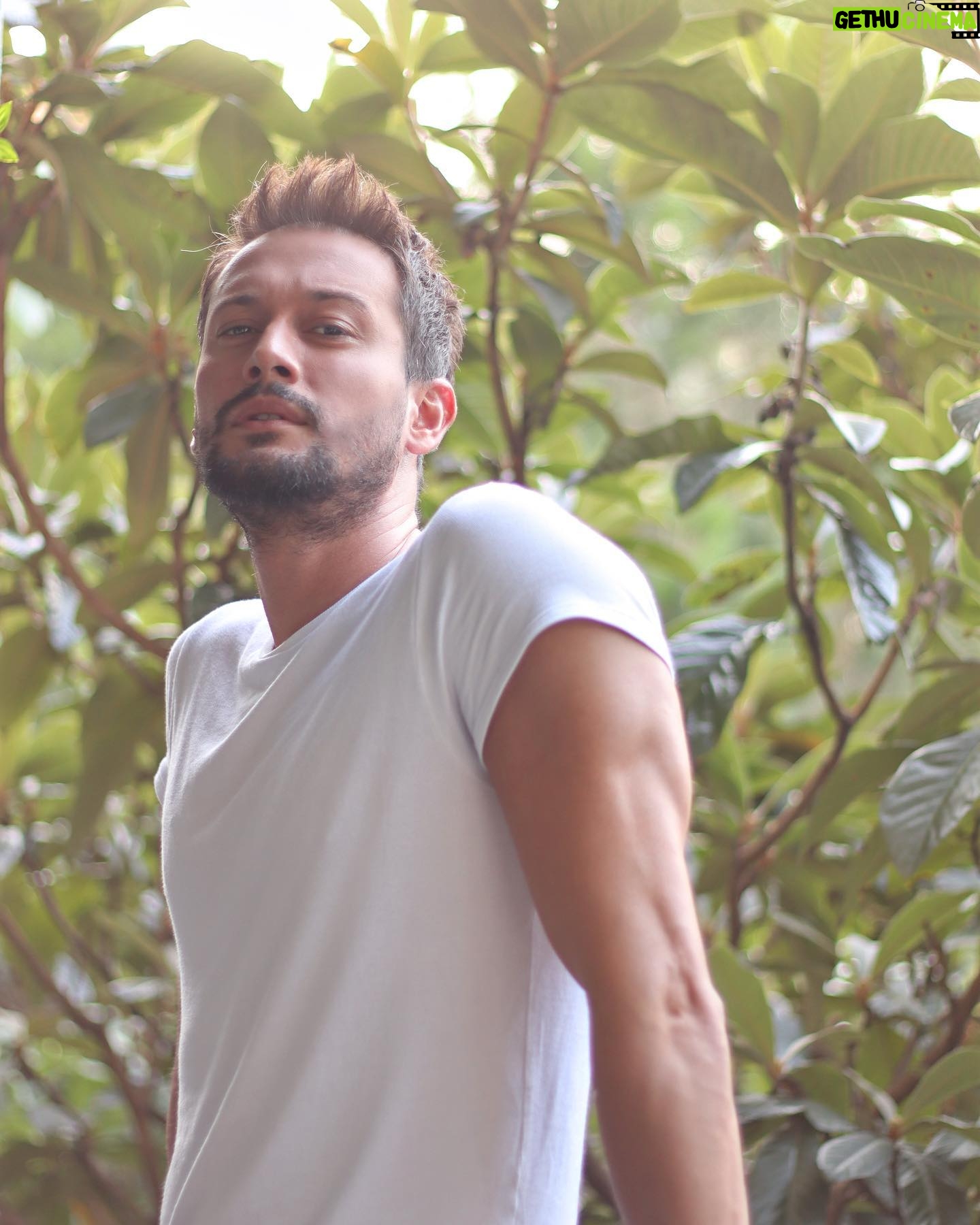 Burak Serdar Şanal - 169.1K Likes - Serious White ✨