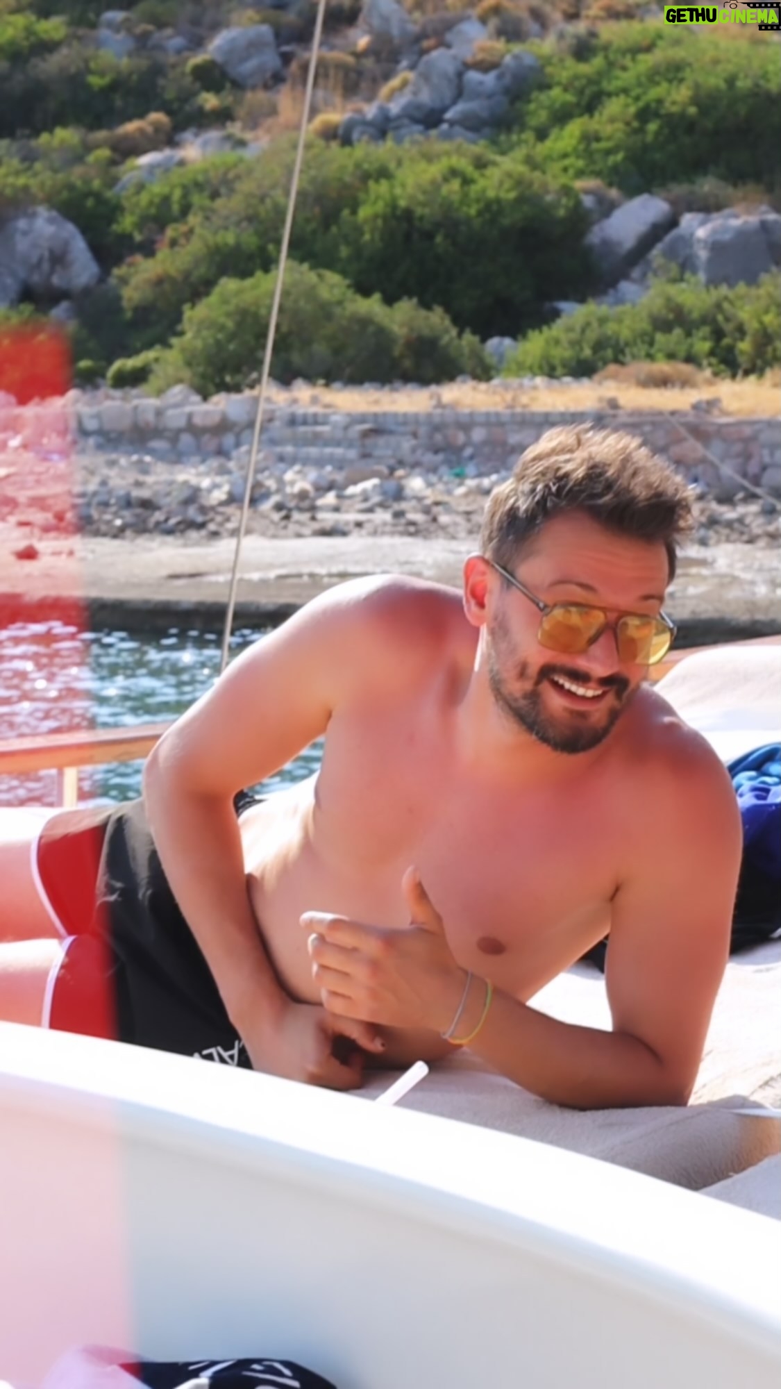 Burak Serdar Şanal - 53.7K Likes - 🤟🏻