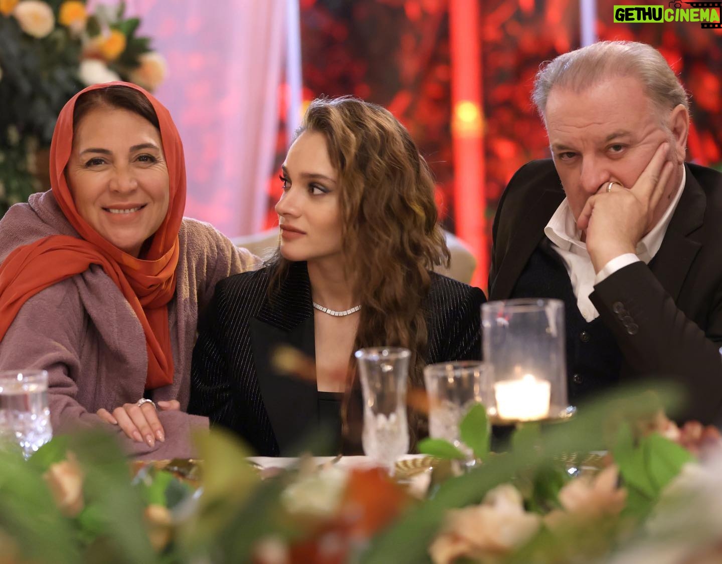 Burak Sergen - 4.2K Likes - Yarın akşam @hudutsuzsevdadizi de buluşalım ..
@medyapimresmi
@foxturkiye
@bahadirozdener