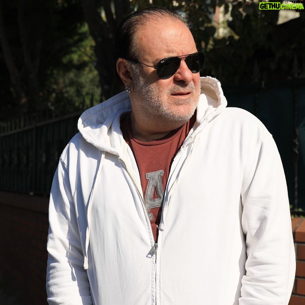 Burak Sergen - 2.9K Likes -