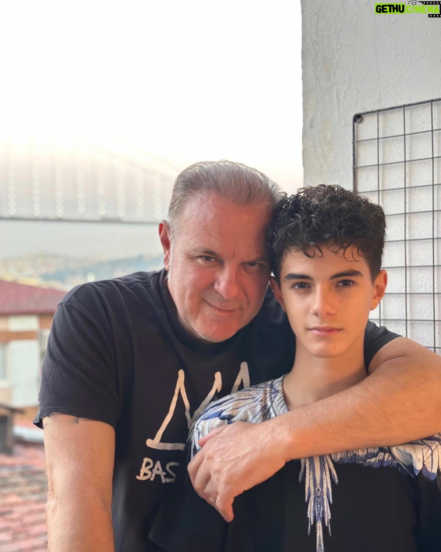 Burak Sergen - 4.3K Likes -