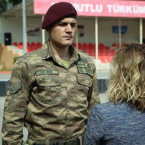 Burak Sevinç Instagram - Pazartesi akşamına az kaldı! 🙏😊 #söz