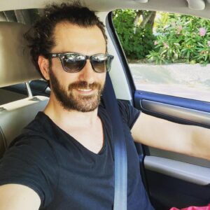Burç Kümbetlioğlu Instagram - Üçleme...