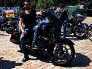 Burç Kümbetlioğlu Instagram - HARLEY DAVIDSON üçlemesi
Var Bir Hayalimiz...
#harleydavidson #motorcycle  #freedommachine