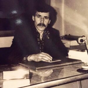 Burç Kümbetlioğlu Instagram - Ne Çok Oldu
Özlüyor İnsan Can Babam.
Bir de Acıyor Canı...