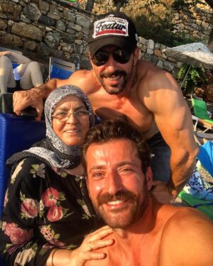 Burç Kümbetlioğlu Instagram - Bir Maşallahınızı Alırım...
#family