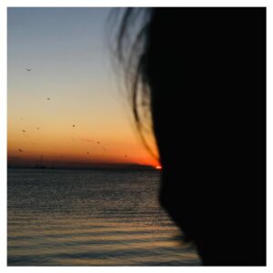 Burcu Oktav Instagram - En sevilen saatler 🧡 #nofilter