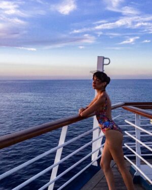 Büşra Çam Instagram - #tb doların 2,30 olduğu günler...