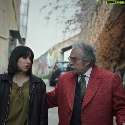 Büşra Çam - 1.1K Likes - -Agah Bey ne olacak sizin bu cinayet işleri?!İnsanı öldürmeyin meraktan canım...
-Merak edecek ne var Gonca ? 7-8-9. Bölüm yayında... @puhutv #şahsiyet