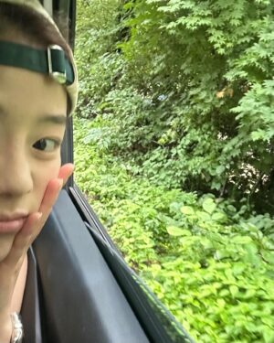 Byeon Seo-yun Instagram - 🛣️🌳🚗