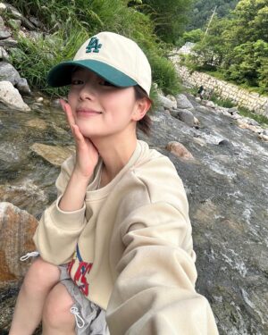 Byeon Seo-yun Instagram - .
as if... <흐르는 강물처럼 : A River Runs Through It,1992> 
directed by #RobertRedford 
ㅎㅎ💚🍃🎞️👍🏻