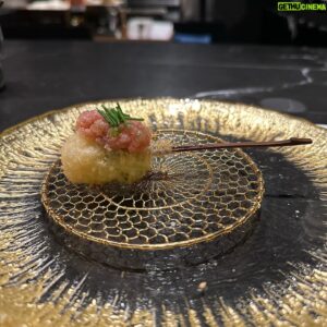 CHEHON Instagram - 六本木にある創作串揚げ屋
「pyon」さん
マスターは地元が同じ大阪の生野区。
めっちゃ美味しいです。