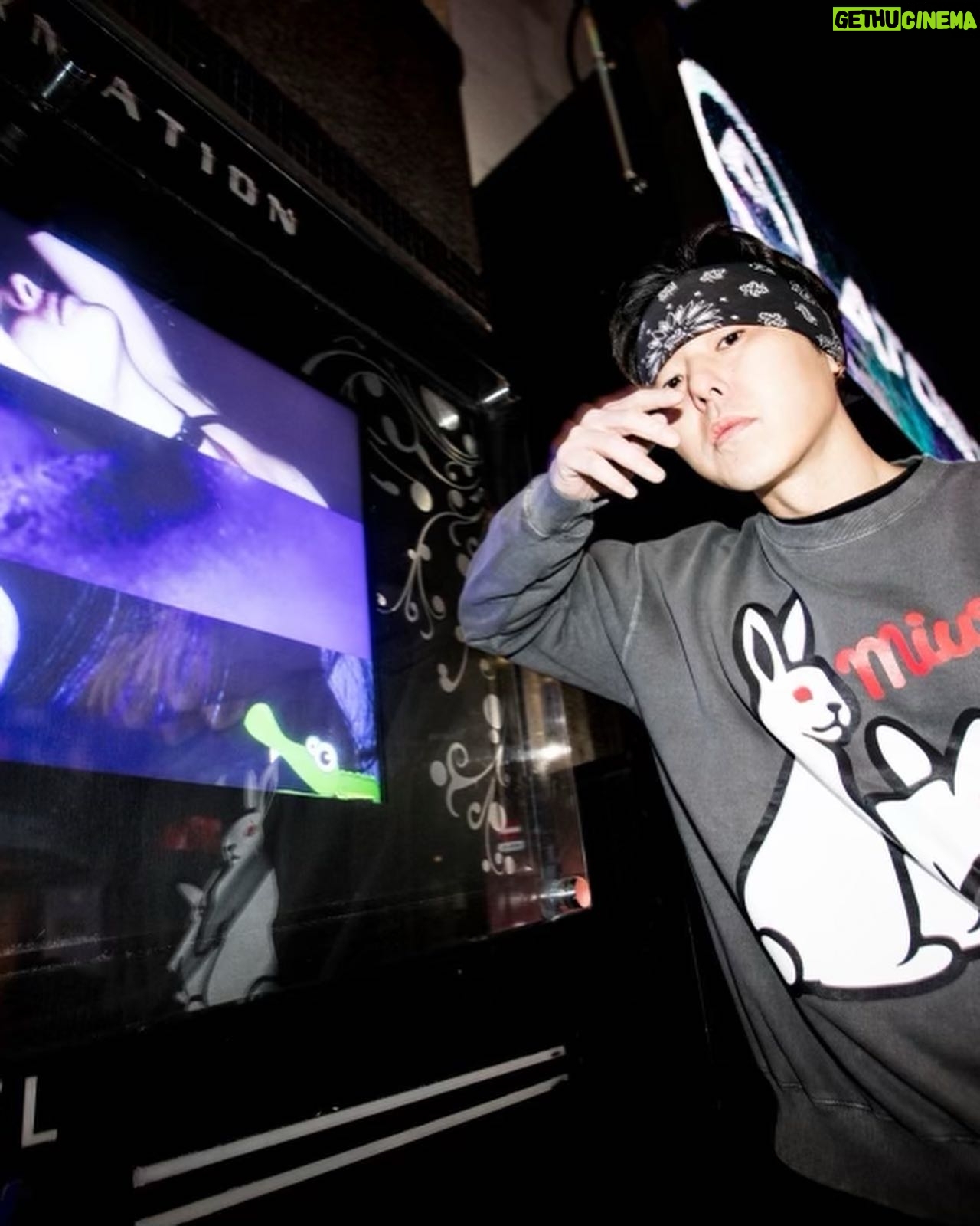 CHEHON - 9.7K Likes - MADE IN WORLD
6th anniversary
MIW✖️FR2
special collaboration
モデルで使ってもらいました。
pop up開催 詳細は
@fxxkingrabbits
@madeinworld_2017 をcheck!