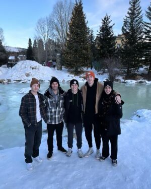 Caden Conrique Instagram - Merry Christmas from the boys ❤️
-
What did you get for Christmas ?