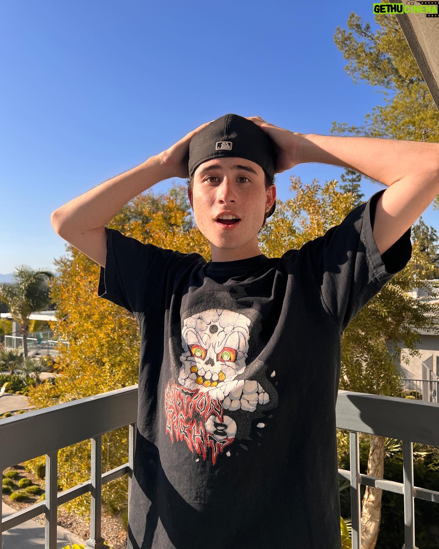 Caden Conrique - 3 Likes - Took some photos 🫣😈