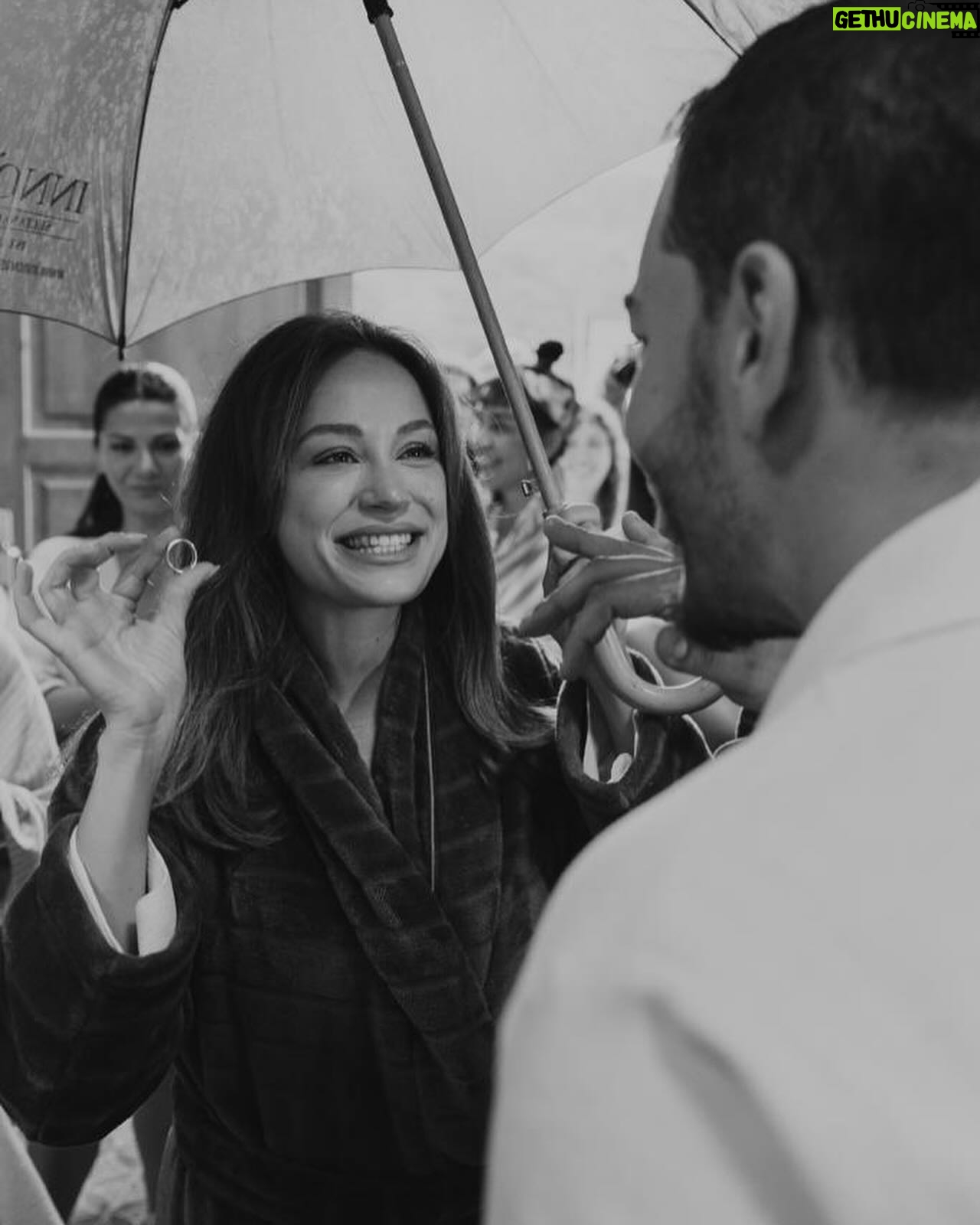 Çağrı Şensoy - 80.2K Likes - Tarihte her bugün benim de doğumum.
İyi ki doğdun sevgilim…. @busearsslan