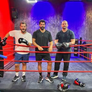 Çağrı Şensoy Instagram - Boks bir takım sporudur. 🥊🥊🥊