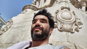 Caio Blat Instagram - A luz dessa cidade é demais pra mim...