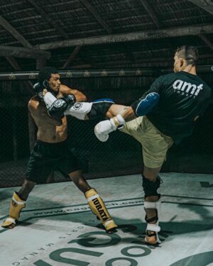Caio Borralho Instagram - APAIXONADO PELO PROCESSO! 🔥
Esse foi o último treino forte e focado na luta durante a Fight Week! 

E la no YouTube tem uma série de vídeos com todos esses dias! Já foi lá assistir? O link tá na bio.

📸 @caioaflorentino