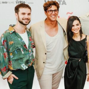 Caíque Nogueira Instagram - #NaoTemVolta dia 23 de Novembro (amanhã!) nos cinemas com a nossa artista completa favorita @manugavassi e um dos maiores da geração @rafaelinfante. Gigantes! Que delícia é assistir os dois juntos! Feliz em participar de mais um projeto que eu acredito, integrando um elenco que sou fãzoca. Grato aos envolvidos @stardistributionbr @conspiracaofilmes e ao maravilhoso César Rodrigues 🤍