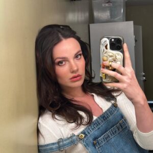 Cait Fairbanks Instagram - 🐉🦖