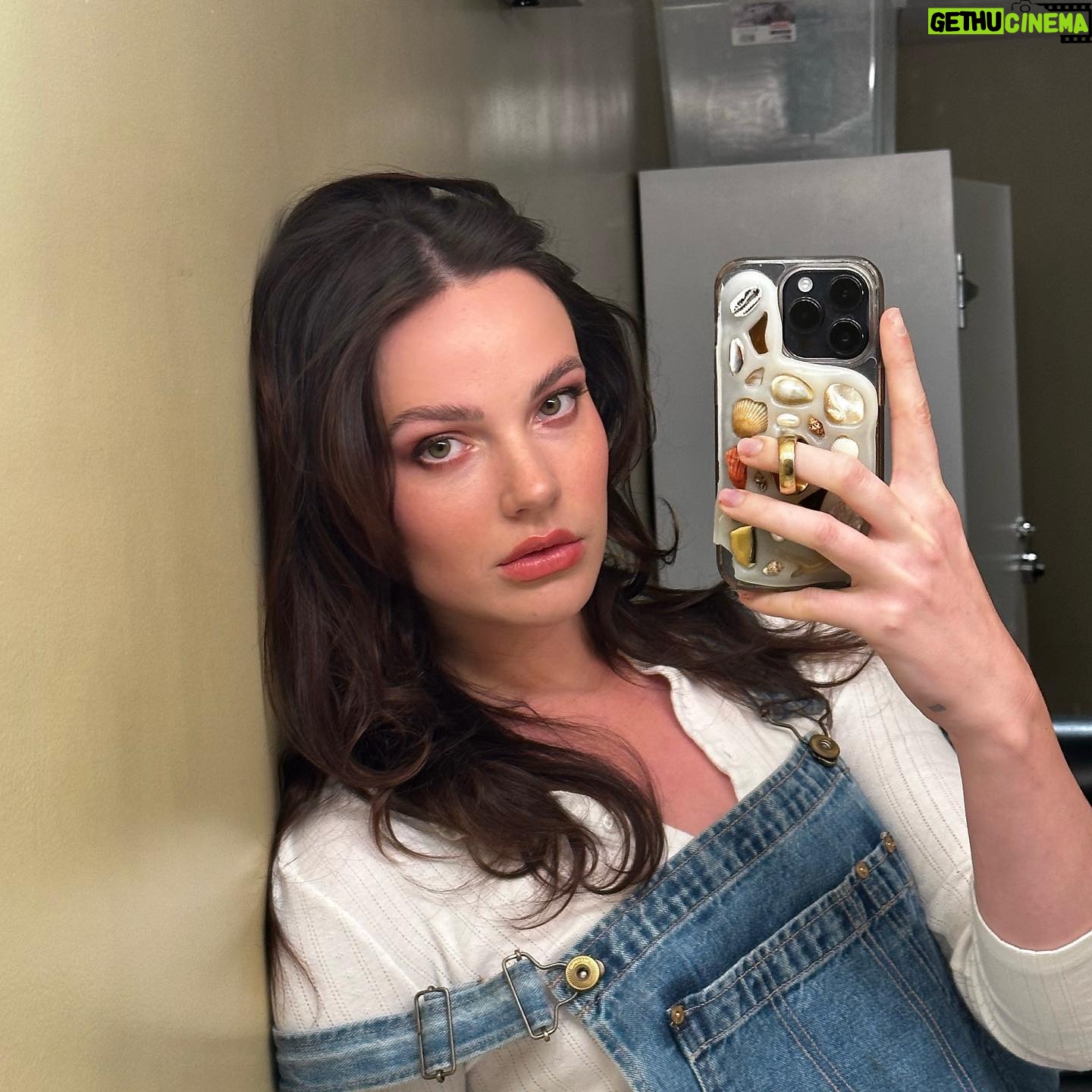 Cait Fairbanks - 3 Likes - 🐉🦖