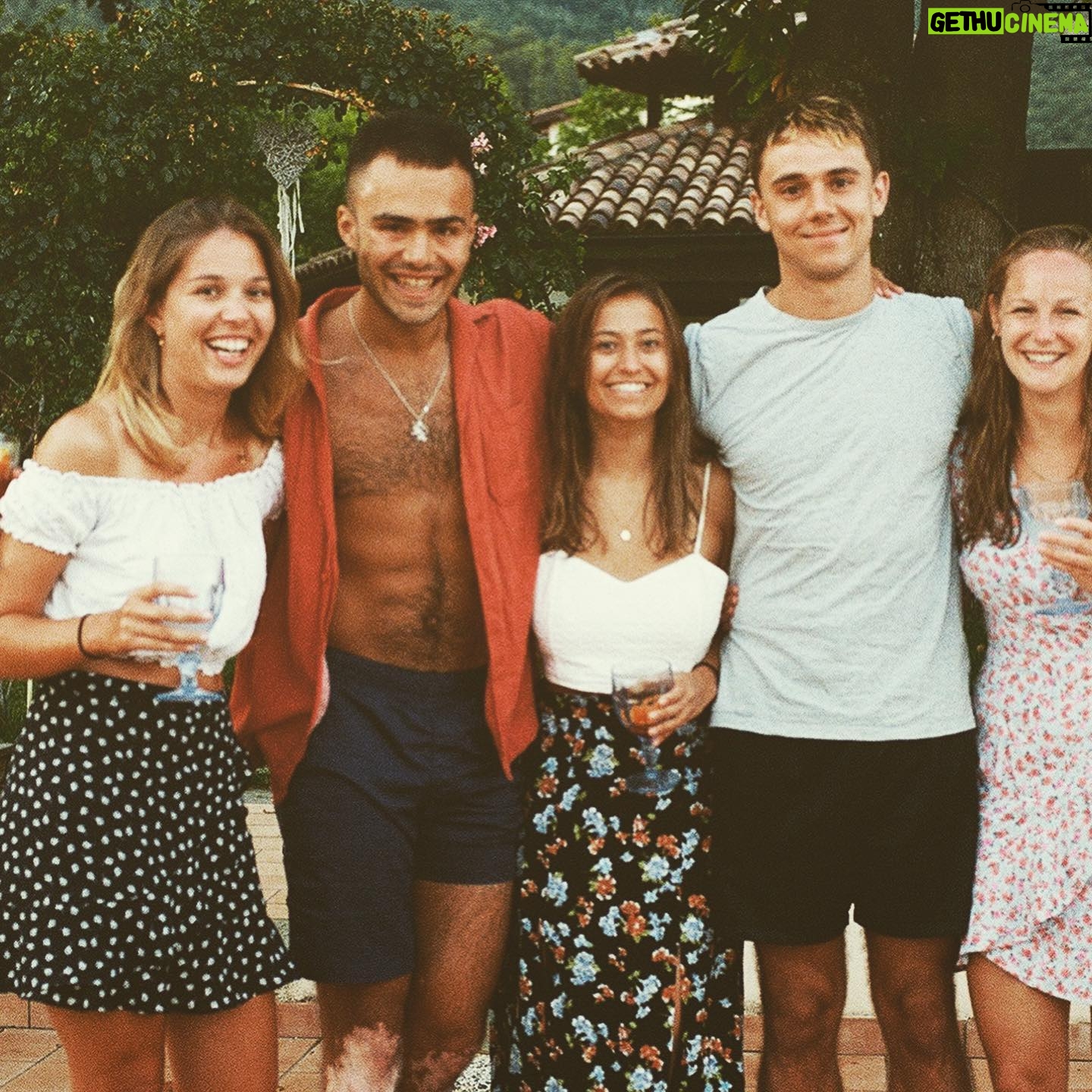 Calam Lynch - 3.1K Likes - 💦🤲