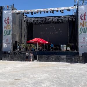 Caleb Rimtobaye Instagram - Ready  for the fiesta esta noche @etnosur 🇪🇸 Barca et Madrilène nous attendent par milliers ce soir