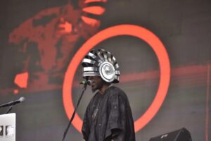 Caleb Rimtobaye Instagram - Desde África, @afrotronix.beat en @rockalparqueoficial. 😎😎😎

📸 @alejandra.mar 

#RockAlParque2022 // #ShockEnRaP // @idartes