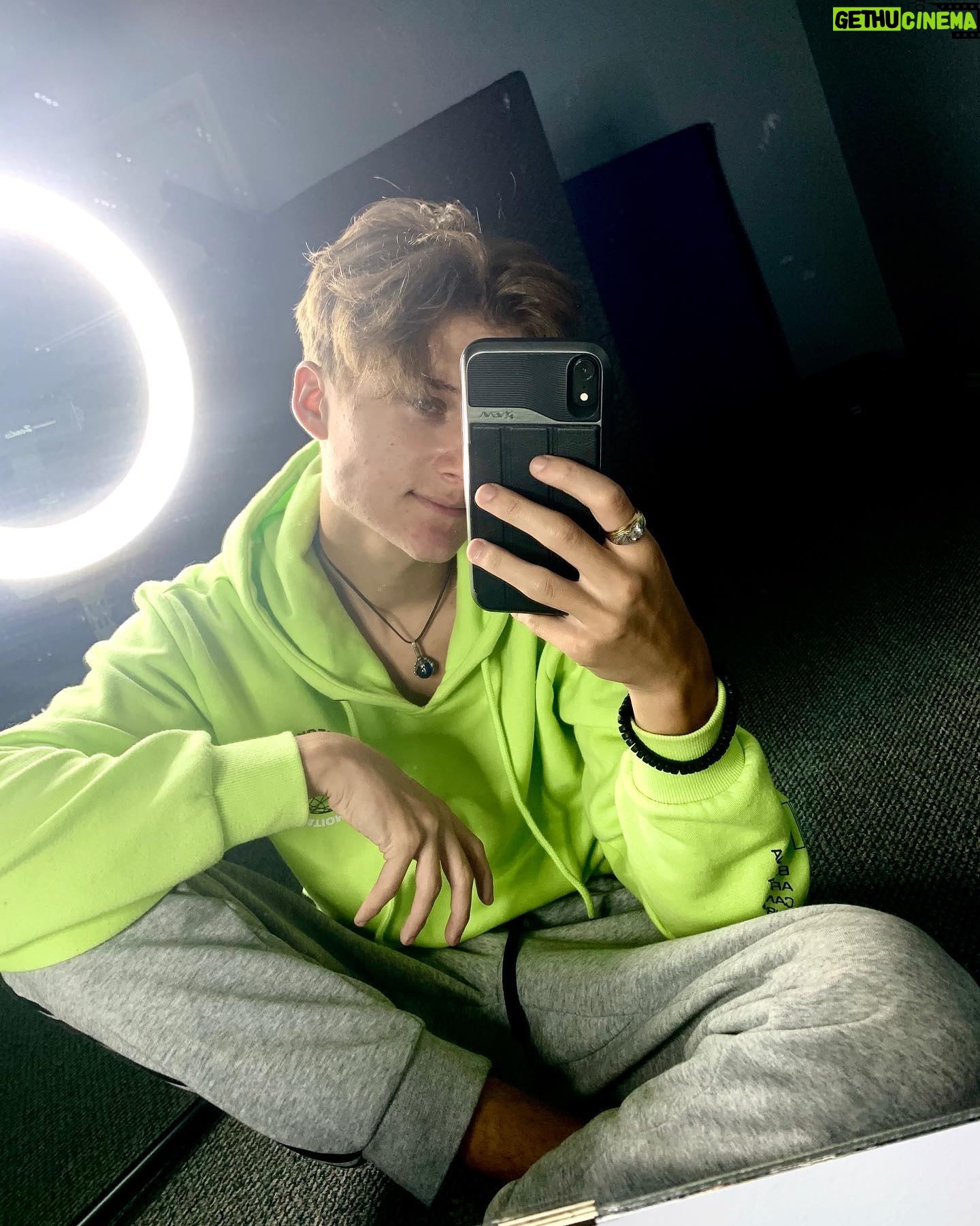 Cameron Brodeur - 135.1K Likes - Back to school😤 I’m curious, for those of you who are in school, is yours now online?